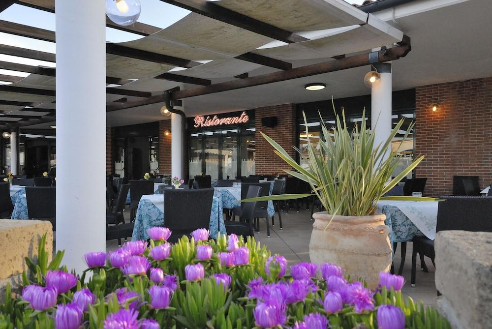 Villaggio Turistico La Cecinella Vakantiepark