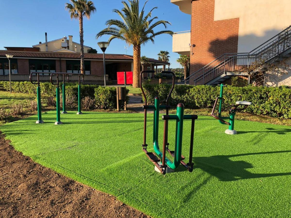 Vakantiepark Villaggio Turistico La Cecinella 3*